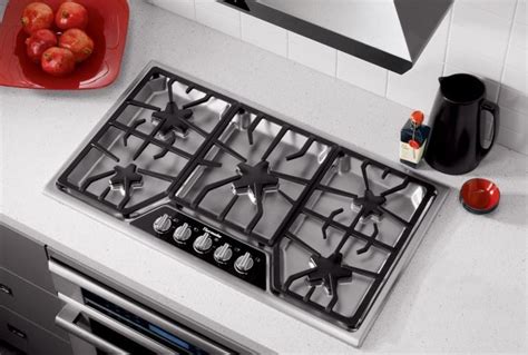 7 Best 36-inch Gas Cooktops of 2024 - Reviewed