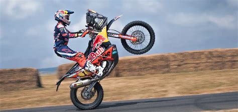 How to Do a Wheelie on a Dirt Bike Without a Clutch - Dirt Bike Moto