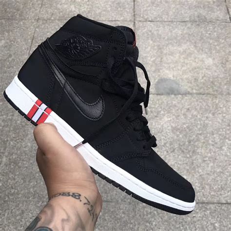 Limited-Edition Nike Air Jordan 1 Paris Saint-Germain Sneakers Leaked ...