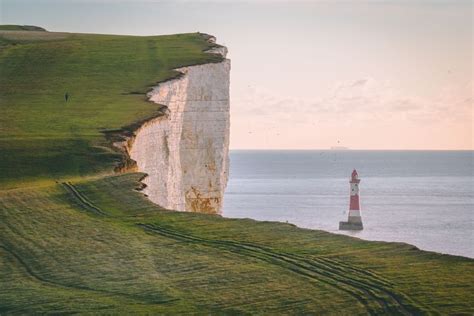 White cliffs of Dover, England with lighthouse | White cliffs of dover ...