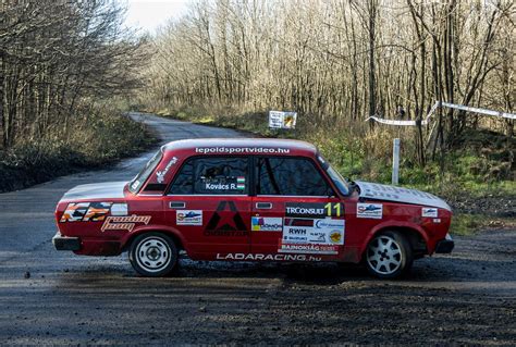 Lada 2107 auf dem Rallye Sprint Gala am 27.12.2015. - Fahrzeugbilder.de