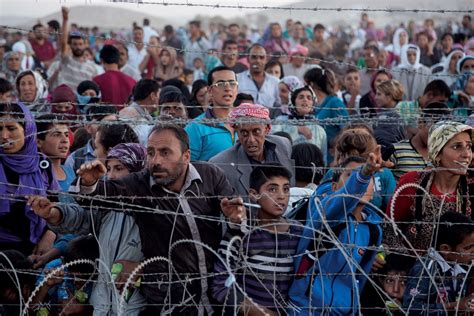 Glance Back: 180,000 Syrian Refugees Flee Into Turkey | Out of Eden Walk