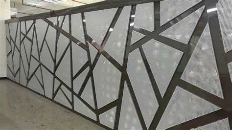 Manufacturing Aluminium Perforated Metal Canopy With Patterns Carved ...