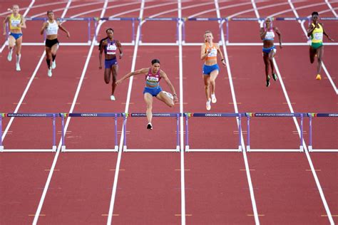 Sydney McLaughlin breaks her own 400-meter hurdles world record - KTVZ