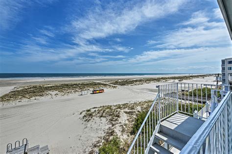 Wildwood Crest Beach Condo: Balcony w/ Ocean Views | Evolve