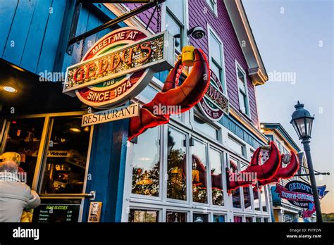 Geddy's Restaurant Bar Harbor, Maine, USA Stock Photo - Alamy