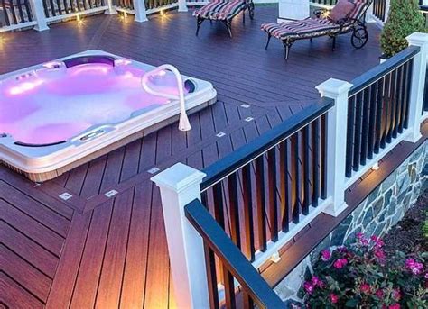 10 Hot Tub Deck Ideas For Inspiration [2024]