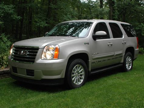 2008 GMC Yukon Hybrid Review