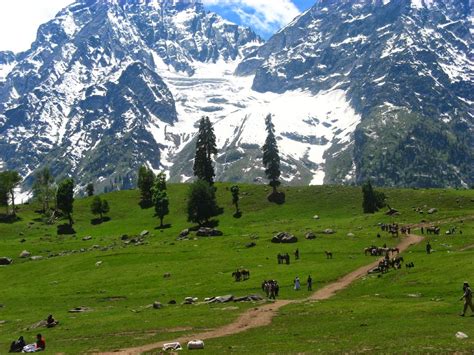 World Visits: Welcome to Kashmir Valley - Paradise on Earth