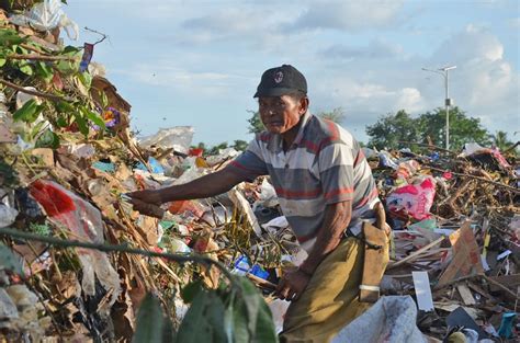 Indahnya Bersyukur Ala Pemulung Sampah - 60dtk.com