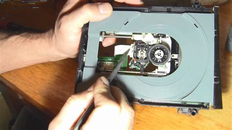 Xbox 360 Repair (Laser Head Plume Replacement) - YouTube