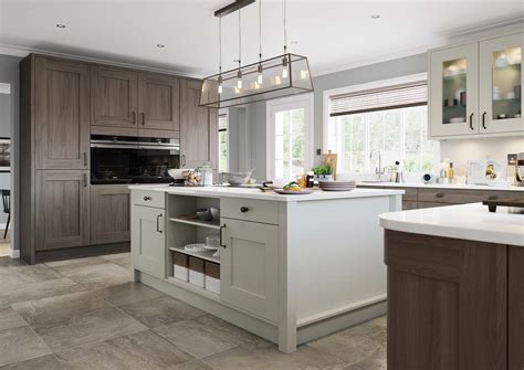 Contemporary Style Shaker kitchen and Island | OG Kitchens