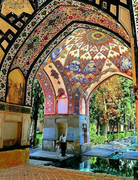 Kashan Day Tour: Fin Garden, Historic Houses & More - Apochi.com - Best ...