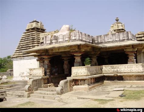 Sri Chaya Someswara Swamy Temple - Nalgonda