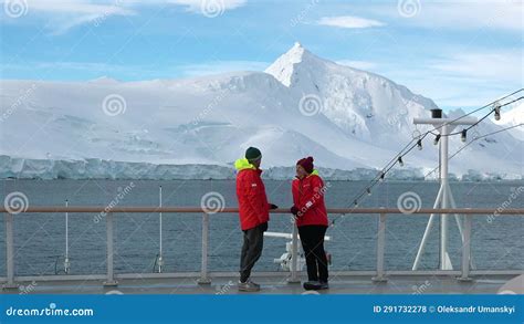 Older People Travel Exploring the World. Old Married Couple Traveling ...