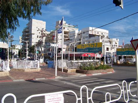 Making Aliyah: Our Nahariya Apartment!