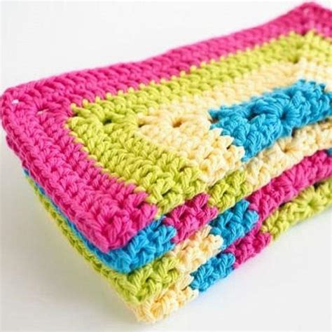 Colorful Solid Granny Square Dishcloth Crochet Pattern – I Love Stitches