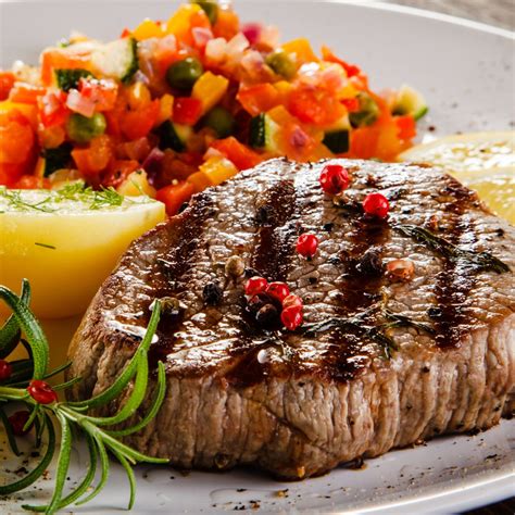 What to Eat With Steak: 37 Best Sides for Steak - All Nutritious