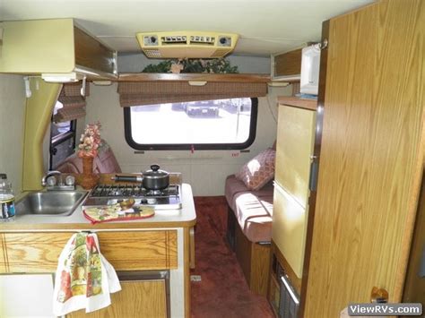 1986 Winnebago LeSharo 220 Motorhome (A) | ViewRvs.com