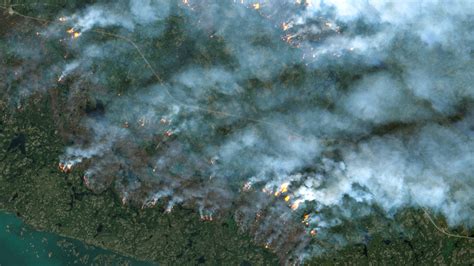 Canada Wildfires Force Evacuations in Yellowknife and Kelowna - The New ...