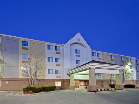 Topeka Hotels: Candlewood Suites Topeka - Extended Stay Hotel in Topeka ...