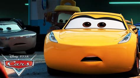 ¡Lo mejor de Cruz Ramirez! | Pixar Cars - YouTube