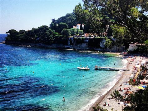 Près de Nice, cette plage incroyable est idéale pour voir des stars