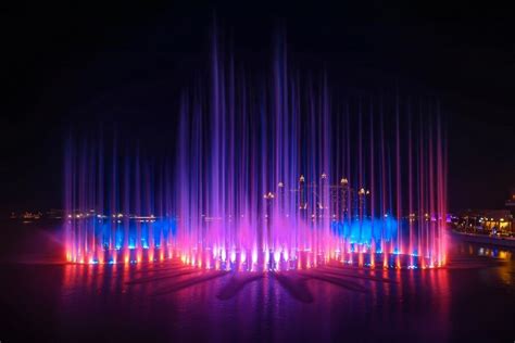 World's Largest Fountain has arrived at The Pointe Dubai - Dubai Travel ...