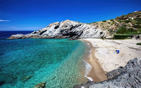 How to Live to 100: Lessons from the Blue Zone Island of Ikaria - Greece Is