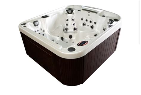 What Are The Benefits Of Using A Hot Tub? – Cover Brothers