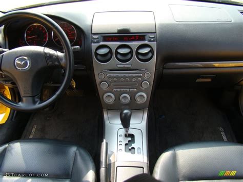 2003 Mazda MAZDA6 s Sedan Black Dashboard Photo #50200905 | GTCarLot.com