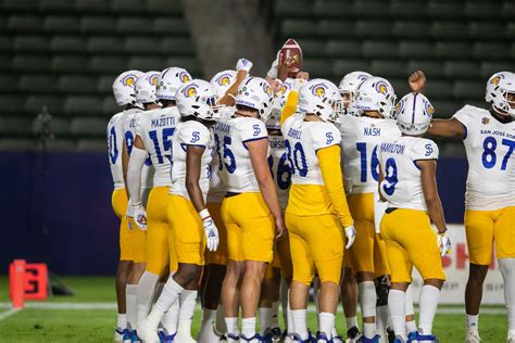 Stars on the Field: Spartan Football Team Unites During a Unique Season ...