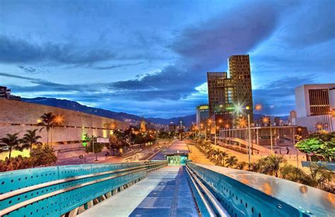 Estación Metro plus- Med. | Antioquia colombia, Colombia, Caribe colombiano