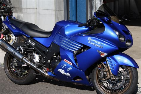 ZZR1400 のお客様ご来店: Smooth Line