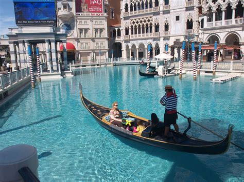 Gondola @ the Venetian Las Vegas Venetian Las Vegas, Places Ive Been ...