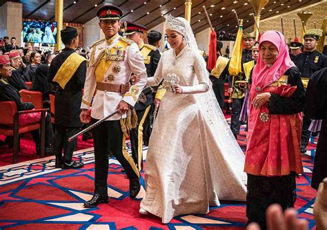 Prince Abdul Mateen of Brunei's Bride Wears Tiara at Royal Wedding