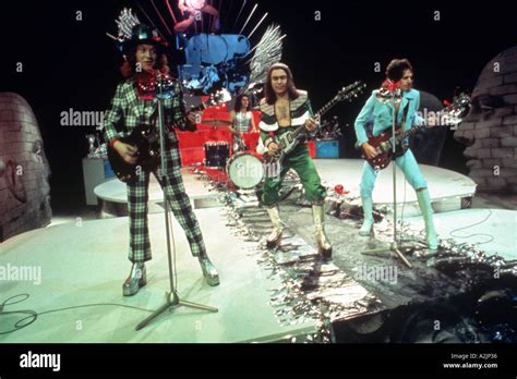 Slade band 70s hi-res stock photography and images - Alamy