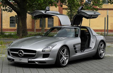 Mercedes-Benz SLS AMG — Wikipédia