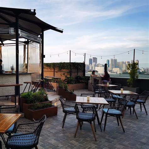 10 Rooftop Cafe Jakarta Barat, Asik Banget Buat Nyantai - Nibble