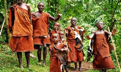 Batwa Tribe /Bwindi Impenetrable National Park | Uganda Safaris