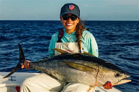 A Quick Guide to Yellowfin Tuna Fishing | Baitshop.com