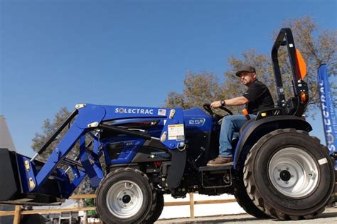 Solectrac announces electric tractor dealer in U.S. - Future Farming