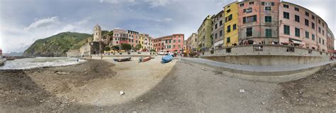 Vernazza - Harbor Beach 360 Panorama | 360Cities