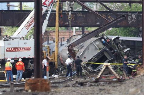 Law Clouds Compensation for Amtrak Crash Victims - WSJ