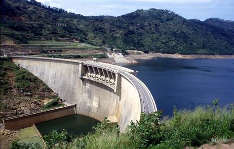 British-built Victoria Dam, part of Mahaweli River Diversion Programme ...