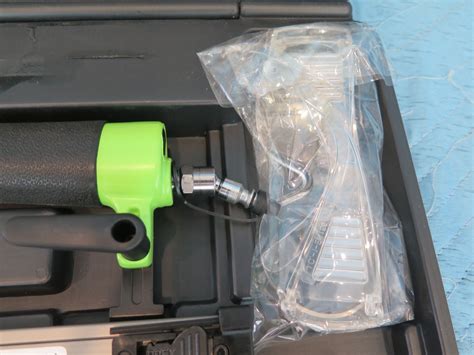 GREX 1850GB Green Buddy 18 Gauge Brad Nailer in Hard Case