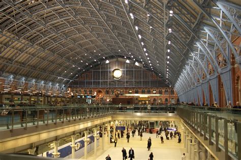 London St Pancras International Station - London’s Eurostar Terminal ...