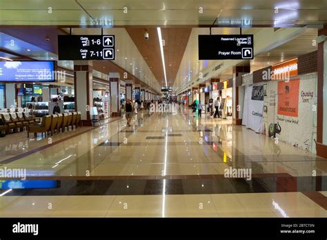 Cochin international airport interior hi-res stock photography and ...