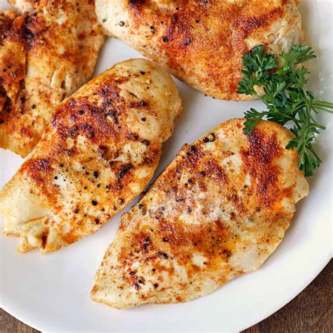 Juicy Broiled Chicken Breast - Healthy Recipes Blog