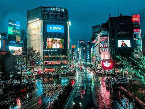 / a parked car in the shibuya district, Shibuya Crossing HD wallpaper ...